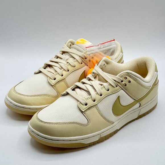 Women’s Nike Dunk Low Muslin Team Gold Size 9.5  FZ2552-100 - Picture 2 of 11